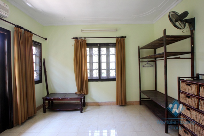 04 bedroom house with cheap price available for rent in Tay Ho district, Hanoi